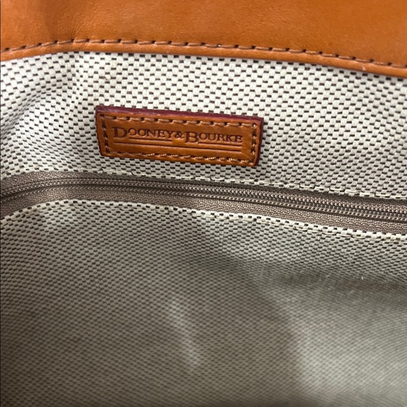 Dooney & Bourke Black Signature Tote with Tan Leather Trim and Gold Hardware - Picture 5 of 13